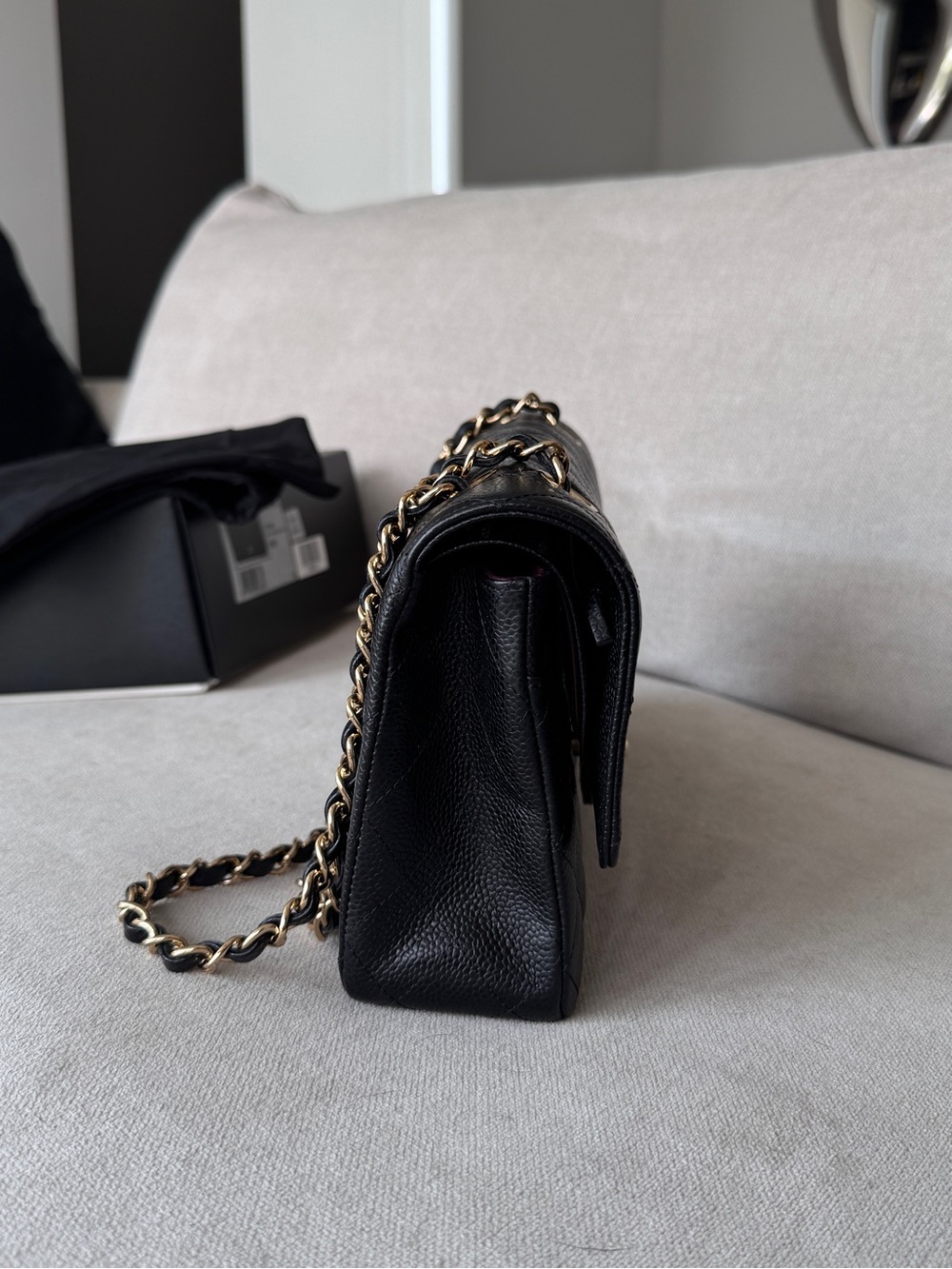 Chanel medium classic double flap bag black gold hardware pristine condition - Picture 7 of 15